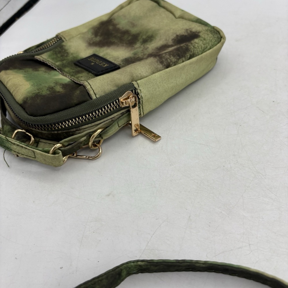 Kedzie‎ Bag Crosstown Crossbody Shoulder Sling Zip Green Tie Dye Hipster Adj - Picture 7 of 9